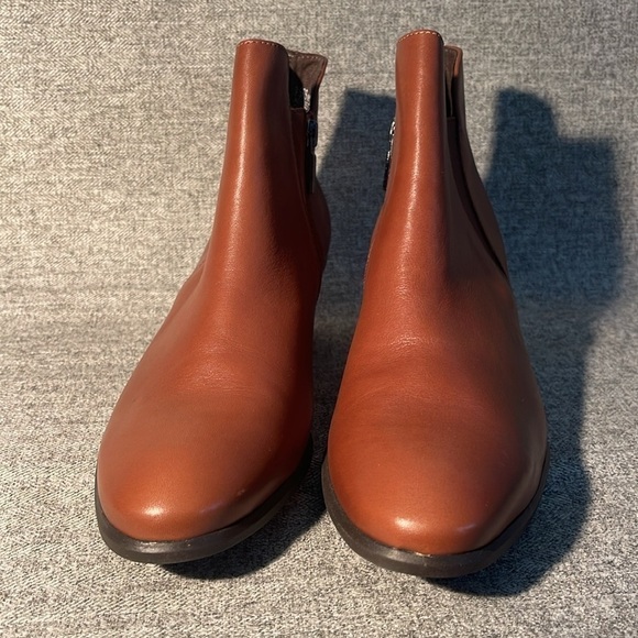 Munro Jackson Leather Boot.NEW - Picture 3 of 9